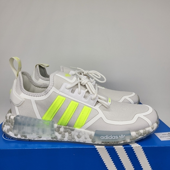 New Adidas NMD_R1 Men\'s Running Shoes Size 10.5 main image 5